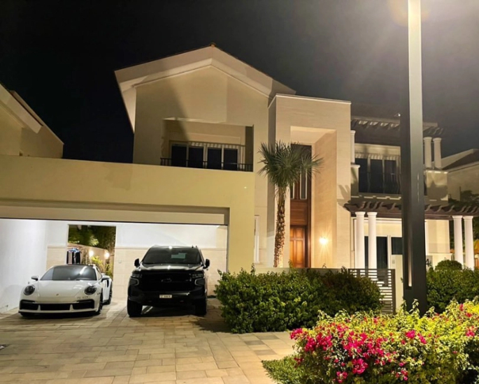 Amir Khan flaunts Dubai Holiday Mansion & 'Dream Car' 2