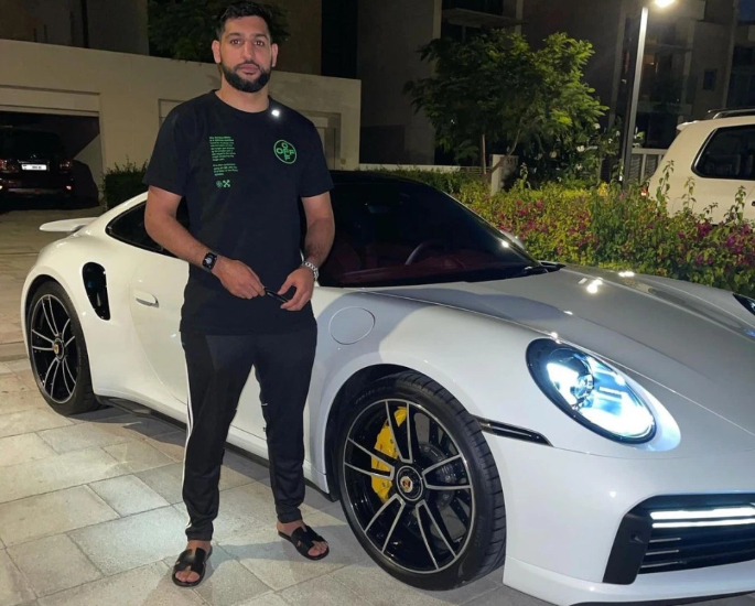 Amir Khan flaunts Dubai Holiday Mansion & 'Dream Car'