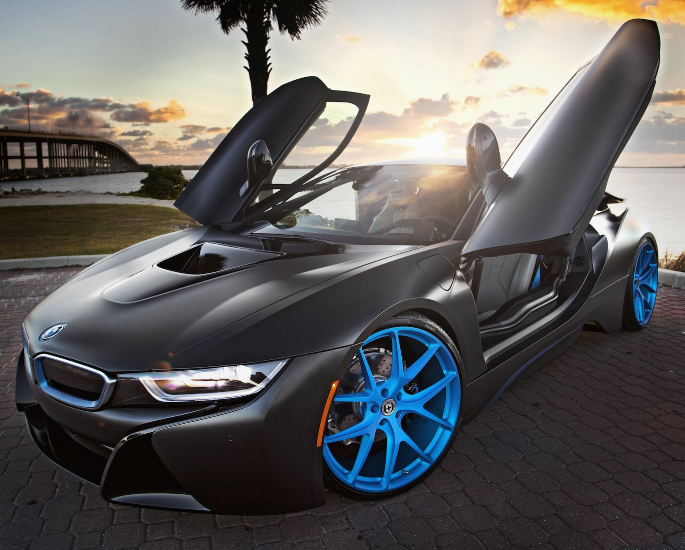 7 Top Hybrid Supercars to Check Out - i8