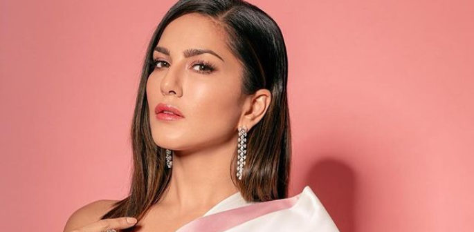 Xxx Mouni Roy - Sunny Leone recalls being 'Hurt' after Brands declined to work with her |  DESIblitz