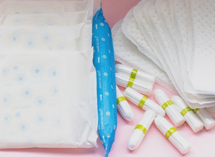 Period Stigma Affects South Asian Girls In The UK - choosing sanitary products (1)