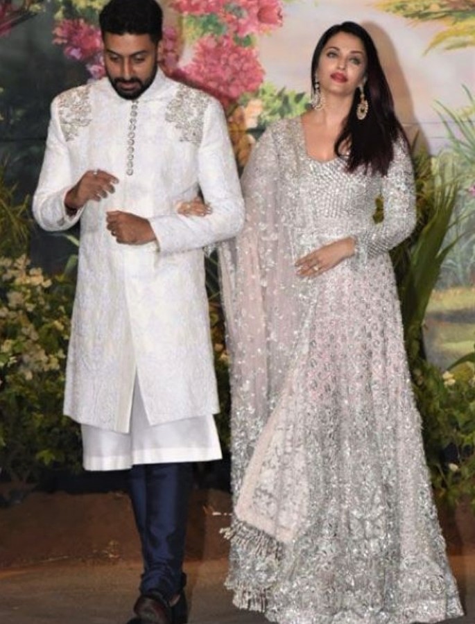 10 Best Dressed Bollywood Couples