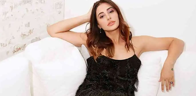 Nargis Fakhri lost Bollywood Jobs for not Sleeping with Director | DESIblitz