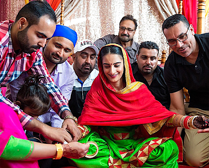 5 Popular Punjabi Wedding Traditions in India - Choora
