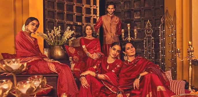 FabIndia forced to Pull Ad following Backlash from Netizens f