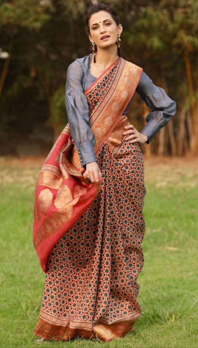 Gorgeous Saree Fashion Trends for 2022 - 4
