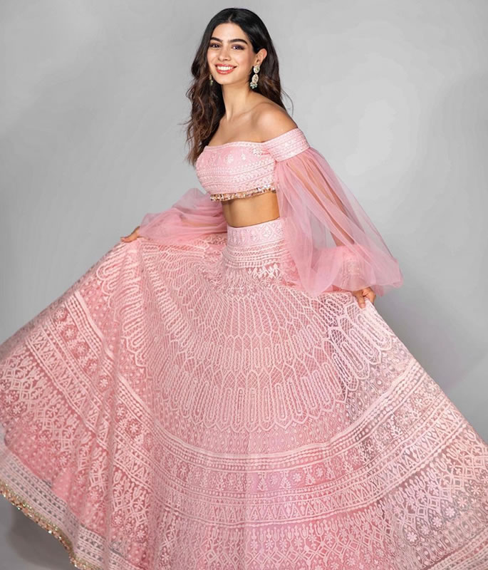 Birthday Girl Khushi Kapoor looks Pretty in Pink