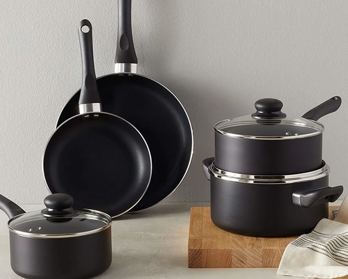 Expensive Kitchen Gadgets that are worth Buying - pans