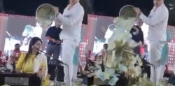 Gujarati Singer showered with Money in Viral Video