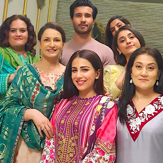 Feroze Khan & Ushna Shah to Pair First Time in a Drama - IA 2