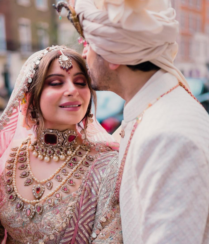 Kanika Kapoor and Gautam get married in London - 1