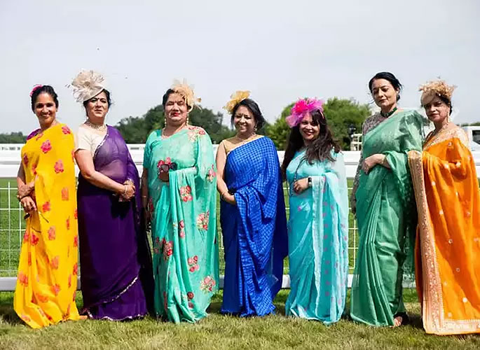 1,000 Women make History at Ascot by Wearing Sarees 2