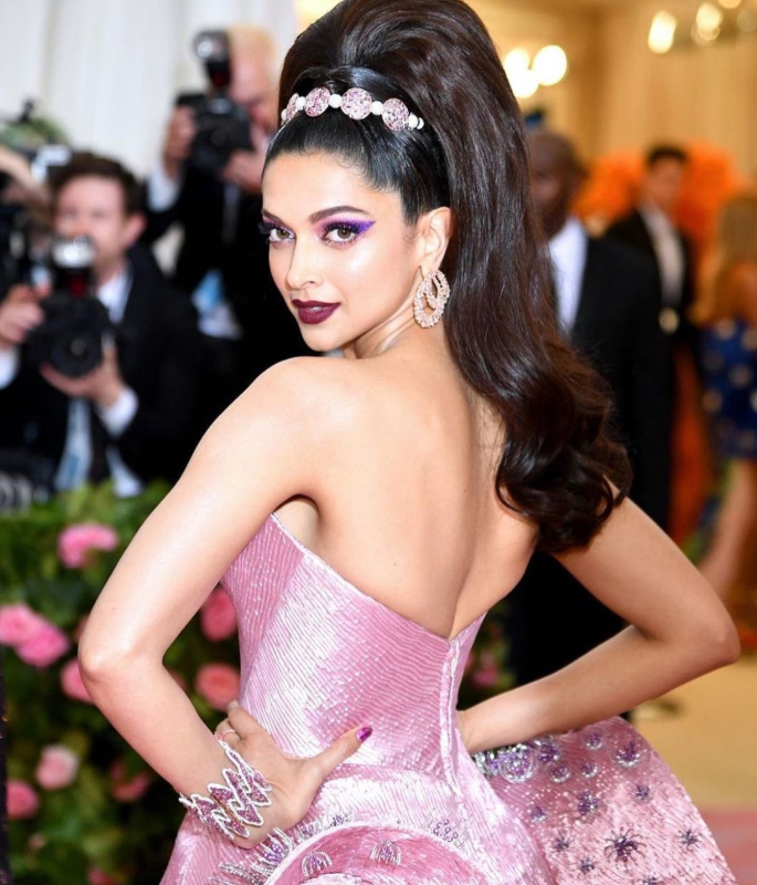 X Bollywood Celebrity Hairstylists to Follow on Instagram - 1