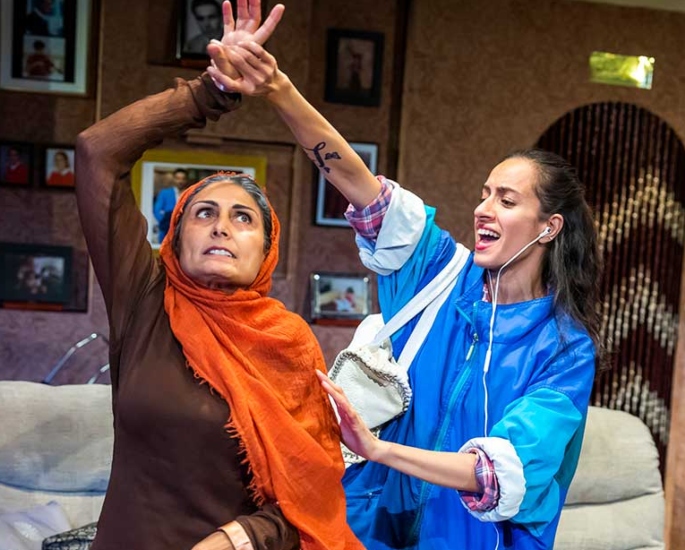 'Favour'_ A Review of Ambreen Razia's Stunning Play