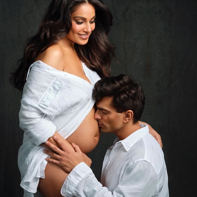 Bipasha Basu & Karan Singh Grover announce Pregnancy 2
