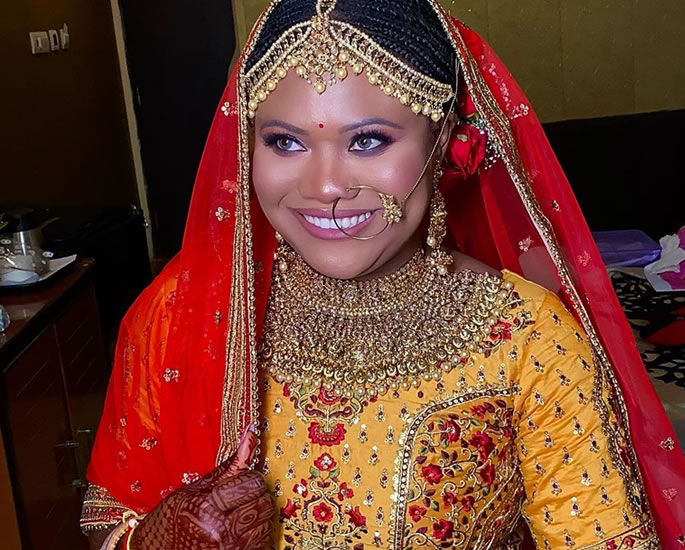 Nigerian Woman transforms into Indian Bride