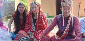 Russian Man marries Ukrainian Girlfriend in India f