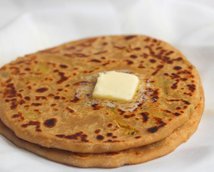 10 Best Breakfast Meals eaten in India - paratha