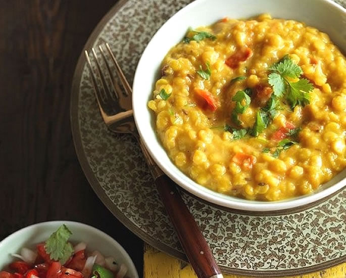 8 Low Calorie Indian Curries that are Healthy - daal