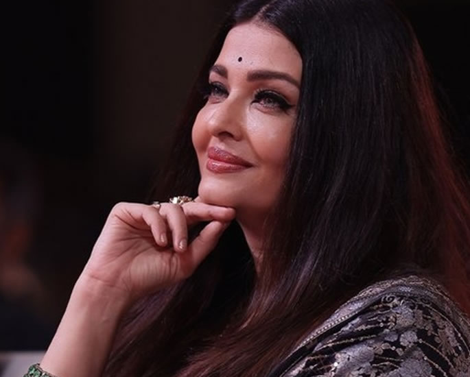 Aishwarya Rai wows at Ponniyin Selvan 1 Trailer Launch 4
