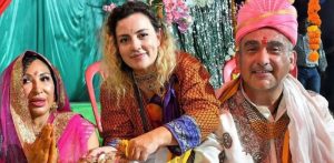 Mexican Couple marry in Traditional Indian Ceremony f
