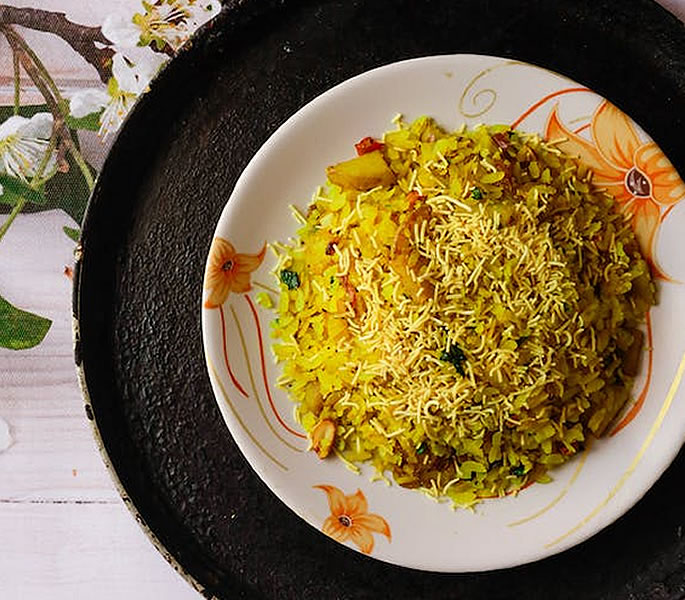 10 Popular Breakfast Foods Eaten in Punjab - poha