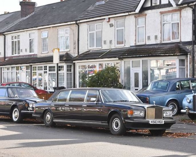 Brothers transform Street into Vintage Car Showcase 2