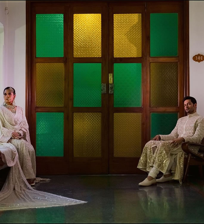 Richa Chadha & Ali Fazal unveil Regal Wedding Pictures 3