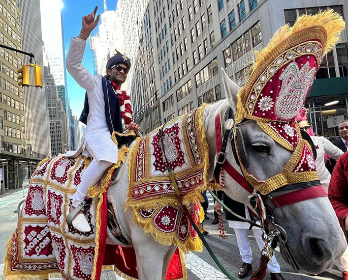 US Indian Wedding Procession shuts down Broadway