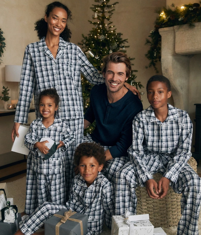 7 Best Matching Pyjama Sets for Christmas - 7