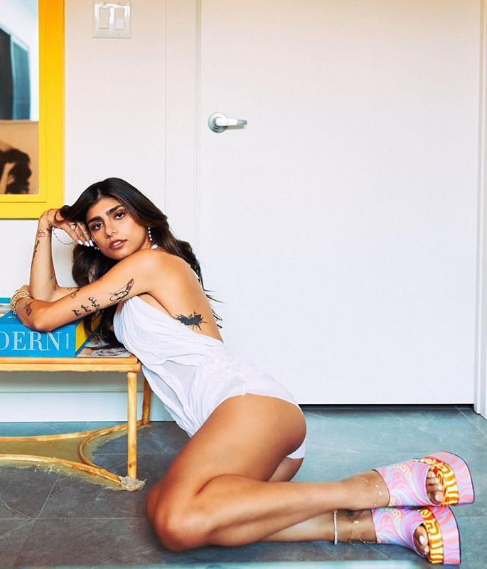 Mia Khalifa titillates Fans with her Shoes 2