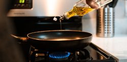 10 Unhealthy Oils to avoid for Cooking f
