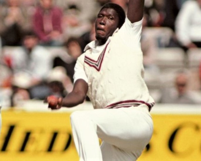 30 Fastest Cricket Bowlers of All Time
