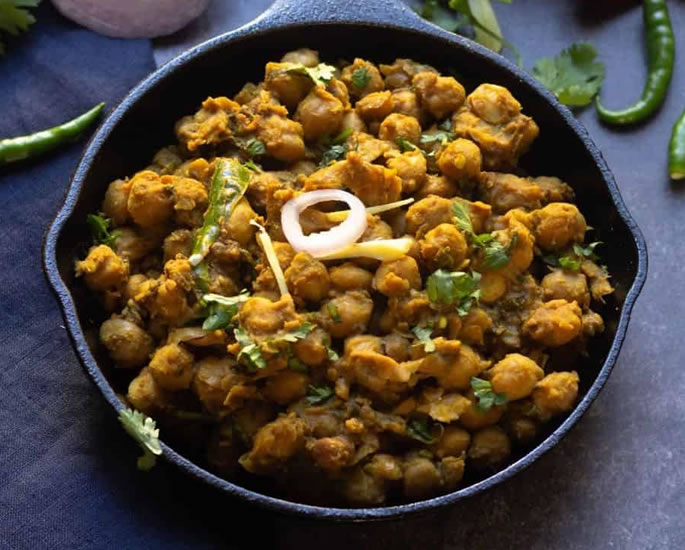 Healthy Dishes to Prepare for Baisakhi - chole