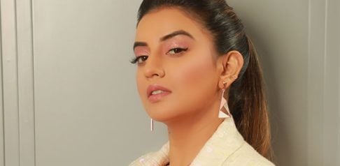 Akshara Singh suffers another Explicit Video Leak? | DESIblitz