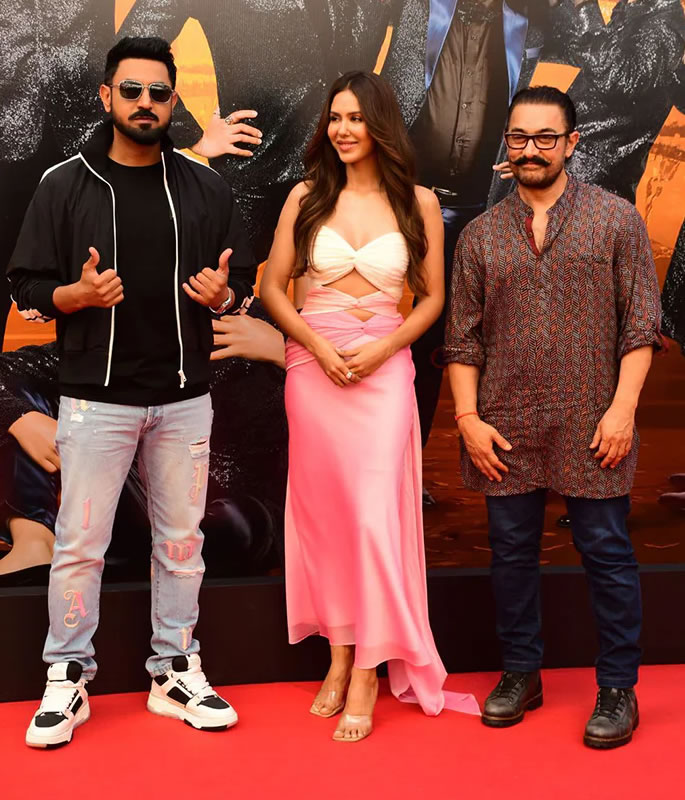 Aamir Khan breaks into Bhangra at 'Carry On Jatta 3' Trailer Launch f