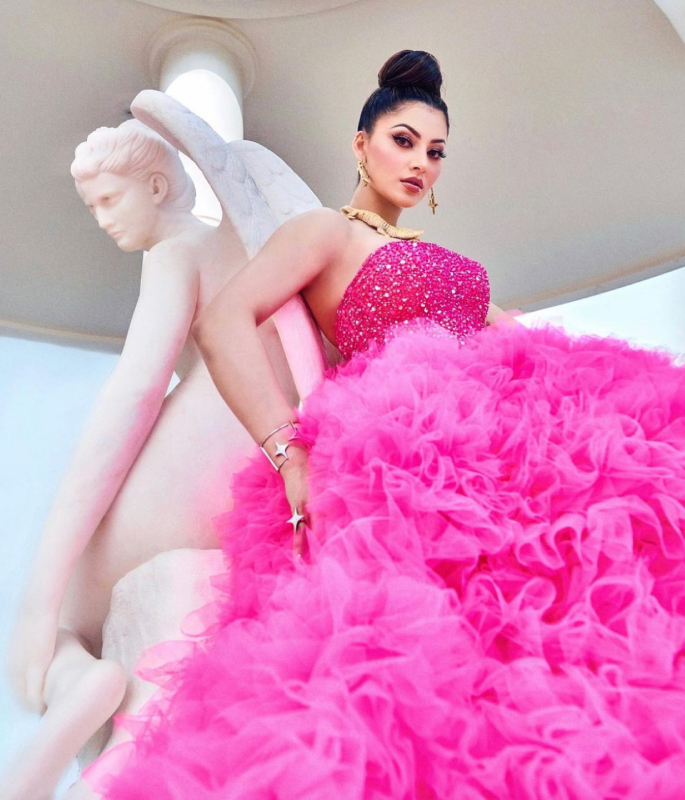 Urvashi Rautela trolled for wearing ‘Lizard Necklace’ at Cannes - 2