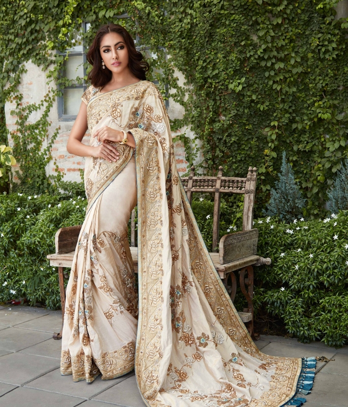 What to Wear to a Western Wedding as an Indian Woman