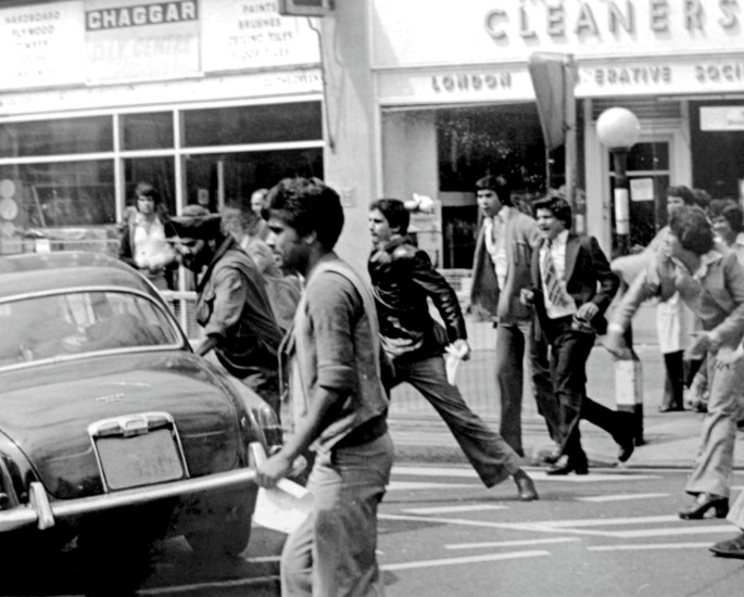 12 Powerful and Rare Photos of South Asians in 70s Britain