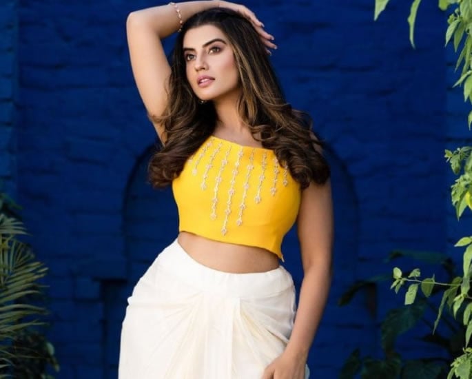 5 Bhojpuri Stars who suffered Explicit Video Leaks - akshara