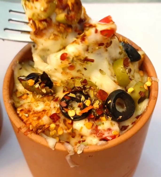 What is Kulhad Pizza & How Can I Make It? - 2