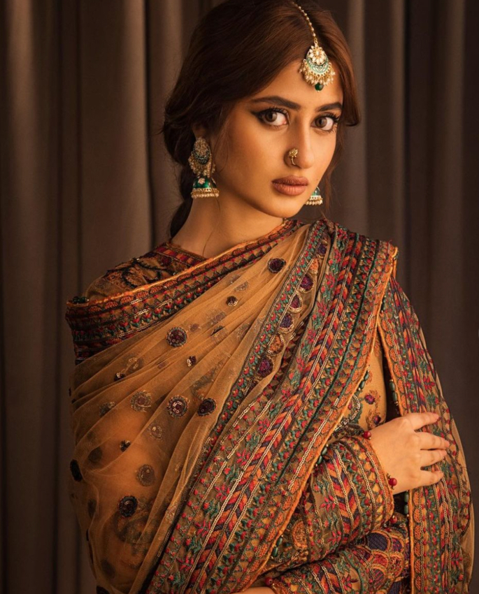 10 Traditional Looks of Sajal Aly You Must See - 4