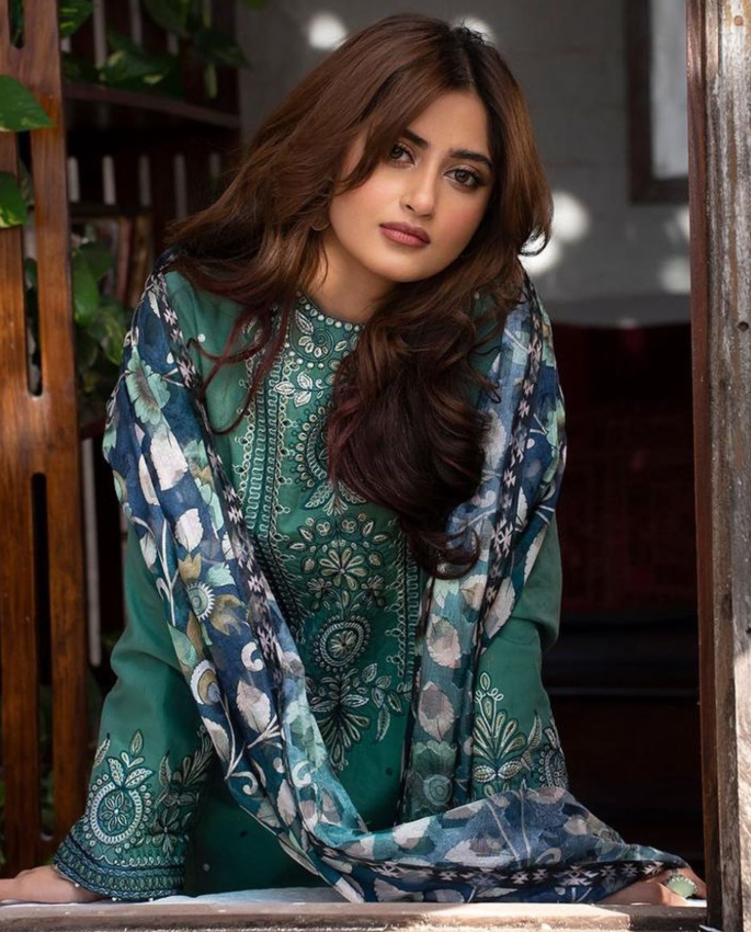 10 Traditional Looks of Sajal Aly You Must See - 6