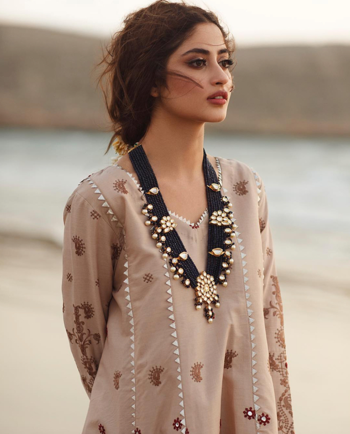 10 Traditional Looks of Sajal Aly You Must See - 9