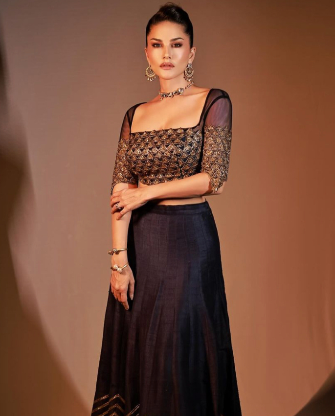 Best Bollywood Diwali Fashion Looks of 2023 - 7