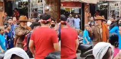 Nana Patekar smacks Fan who approached him for Selfie f