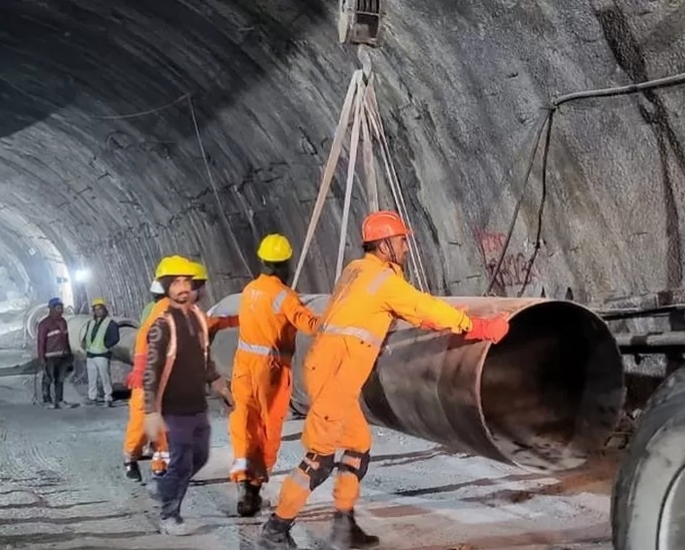 Trapped Indian Workers await Rescue in Uttarakhand Tunnel