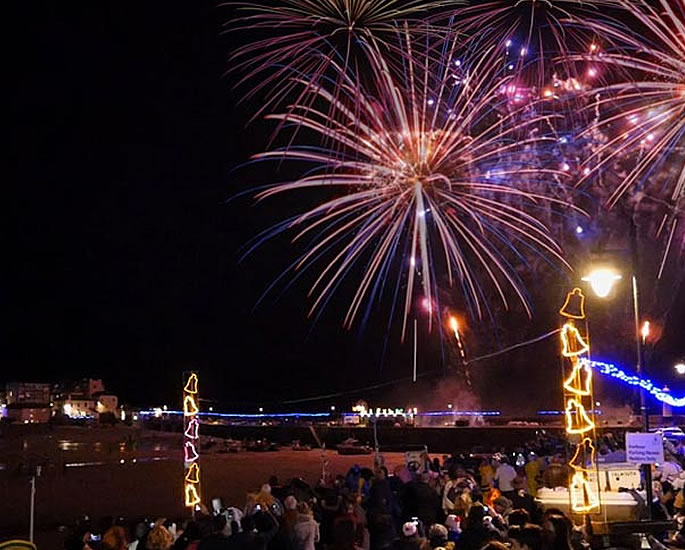 12 Best Places to Spend New Year's Eve in the UK - ives
