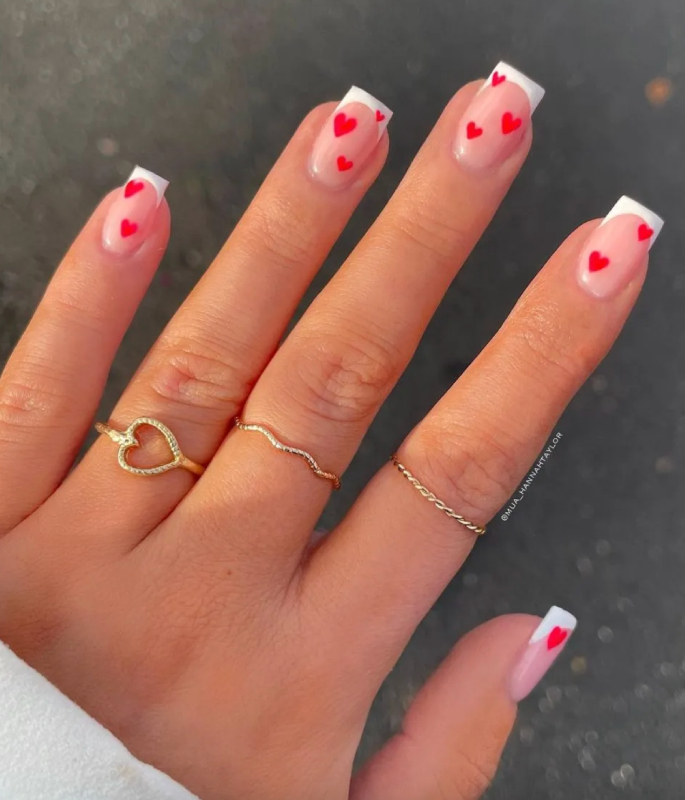 10 Stunning Valentine’s Day Nail Ideas to Try - 4