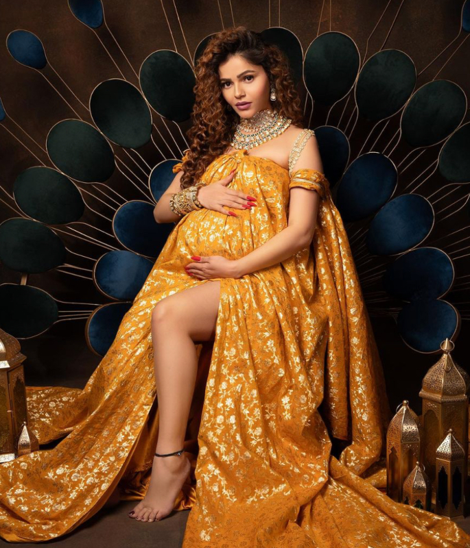 8 Indian TV Stars' Unforgettable Maternity Photoshoots - 1